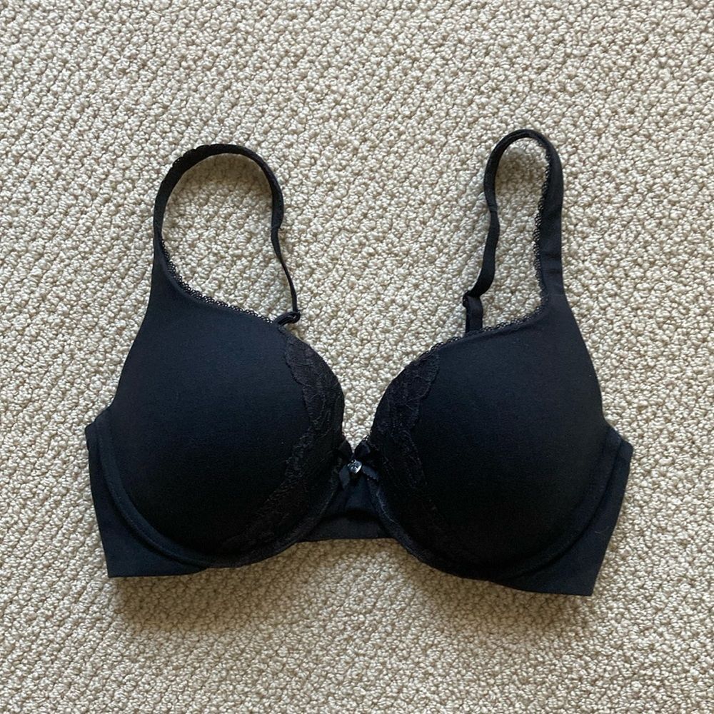 Victoria’s Secret Body by Victoria Perfect Shape Black Bra Soft 32DD Like New